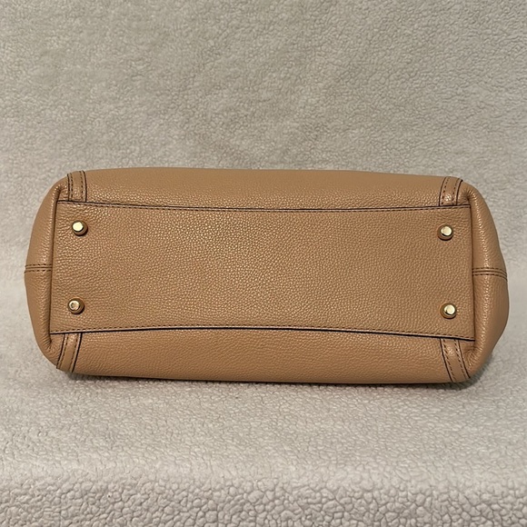 COPY - Coach Leather Edie Turn lock Hobo/Shoulder Bag - Picture 6 of 15